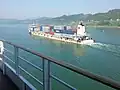 Frachtschiff mit Containern