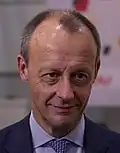 Friedrich Merz ist deutscher Bundeskanzler und schon seit Januar 2022 der neue Vorsitzende der CDU, er ist also der Chef der Partei.