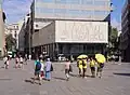 Wandbild von Picasso auf einem Gebäude in Barcelona.