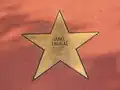 Ihr Stern beim Boulevard der Stars in Berlin