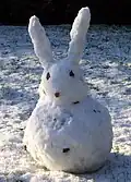 Dieser Schneehase wird wohl nicht bis Ostern halten.