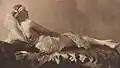 Vor hundert Jahren hat diese Frau sich als Aphrodite verkleidet.