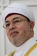 Ein Imam aus Ägypten mit einem Turban auf dem Kopf