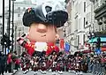 Figur auf einer Parade