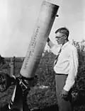 Clyde Tombaugh aus den USA hat im Jahr 1930 den Pluto entdeckt.