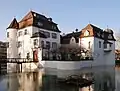 Das Weiherschloss in Bottmingen im Kanton Basel-Landschaft