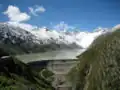 Mit Wasserkraftwerken wie hier am Grimselpass wird viel saubere Elektrizität gewonnen.