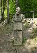 Diese Büste erinnert an Ernst von Bandel.