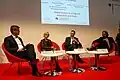 An der Frankfurter Buchmesse diskutieren Politiker vor Publikum.