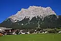 Die Zugspitze von Österreich aus gesehen.