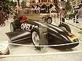 Der Opel RAK 2 war ein Auto mit Raketen-Antrieb. Im Jahr 1928 schaffte es den Weltrekord: 238 Kilometer pro Stunde.
