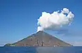 Der Stromboli in Süditalien hat eine eigene Insel gebildet.