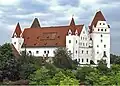 Das Neue Schloss in Ingolstadt diente früher als Wohnort der Herzöge von Bayern. Heute ist darin ein Museum über die Armee.