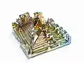 Ein Bismuth-Kristall.