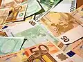 Banknoten nennt man auch „Papiergeld“