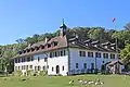 Im ehemaligen Kloster auf der St. Petersinsel gibt es heute ein Gasthaus.