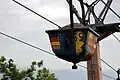 Eine Materialseilbahn transportiert zum Beispiel Erz aus Bergwerken zum Hüttenwerk.