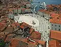 Piran ist eines der wenigen Küstenstädtchen Sloweniens. Es zieht viele Touristen an.