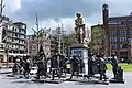 Statue auf dem Rembrandt-Platz in Amsterdam