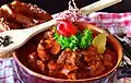 Gulasch ist ein ungarisches Nationalgericht: Dieses Fleischragout wird mit Paprika gewürzt.