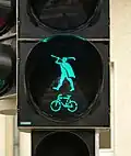 In Hameln gibt es diese Ampel mit einer Rattenfängerfigur.