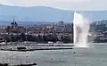 Genf ist auch für diese Fontäne im See bekannt: Der Wasserstrahl schießt bis zu 140 Meter hoch.