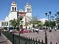 Diese Kirche steht in der Hauptstadt San Salvador.