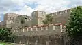 Istanbul: eine wieder aufgebaute Stadtmauer aus der Zeit der Völkerwanderung