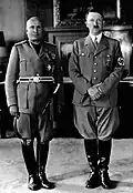 Mussolini und Hitler im Jahr 1940. Mussolini entschied, dass Italien für Deutschland im Zweiten Weltkrieg kämpfte.