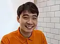 Nigel Ng ist ein Komiker aus Malaysia, bekannt auch als „Uncle Roger“.