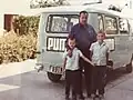 Der Sohn von Rudolf Dassler hieß Armin. Hier sieht man ihn mit seinen Söhnen.
