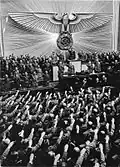 Der nationalsozialistische Reichstag mit Adolf Hitler, im Jahr 1940