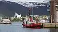 Ein Blick vom Hafen in Richtung Eismeerkathedrale in Tromsø