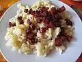 Slowakische Halušky mit Wurst-Stückchen
