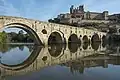 In Béziers im Süden des Landes steht außer der Kathedrale auch eine Brücke aus dem Mittelalter.