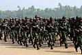 Soldaten auf einer Parade in Bangladesch
