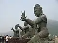 Große buddhistische Statuen auf der Insel Lantau