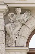 Diese Statue in Wien zeigt Demeter, die Göttin der Ernte.