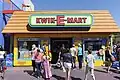Ein Kwik-E-Mart, wie es ihn in der Serie gibt, in einem Freizeitpark