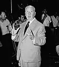 Beim Fernsehen für die Serie „Alfred Hitchcock präsentiert“