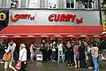 In Kreuzberg, auch in Berlin, steht dieser Curry-Laden.