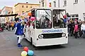 In Köthen in Anhalt: ein Sandmännchen-Bus zum Rosenmontag beim Karneval.