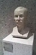 Eine Büste von Schliemann im Neuen Museum in Berlin