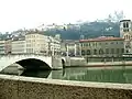 Die Pont Bonaparte über die Saône ist nach Napoleon benannt.