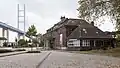 Bahnhof mit der Neuen Rügendammbrücke im Hintergrund