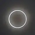 Bei der ringförmigen Sonnenfinsternis vermag der Mond die Sonne nicht vollständig abzudecken.