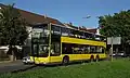 Ein Bus verbrennt Diesel wie viele Autos, kann aber viel mehr Leute mitnehmen.