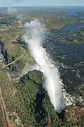Die beeindruckenden Victoriafälle befinden sich in Afrika.