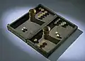 Backgammon-Spiel vor etwa 150 Jahren