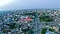 Die Stadt Cotonou liegt am Meer. Sie ist die größte im Land.